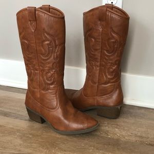 STEVE MADDEN Cowboy Boots